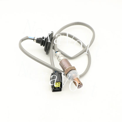 1PCS FOR MD320350 Mitsubishi Van four-wheel drive PD6W front oxygen sensor