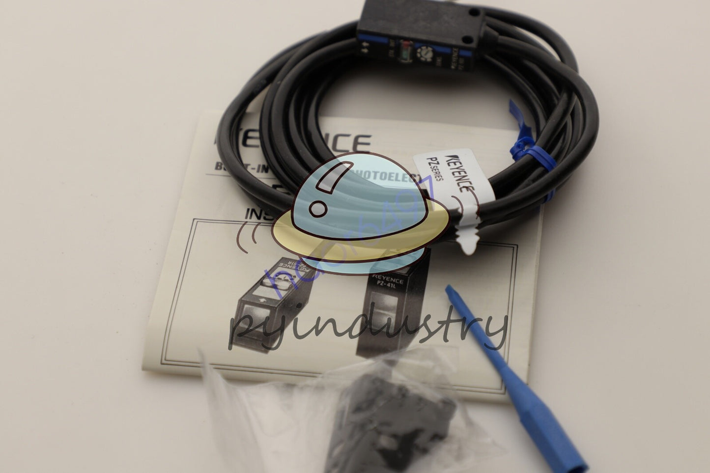 KEYENCE PZ-101 Photoelectric Sensor