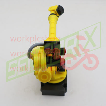 1pcs Fanuc R-2000iC R-2000iC-165F Robot Model Fast delivery