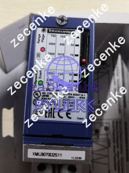 1Pcs Schneider XMLB070D2S11 Pressure Switch