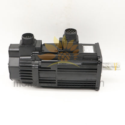 1PCS YASKAWA SERVO MOTOR SGMSS-15A2A-YR11 SGMSS15A2AYR11 #MO