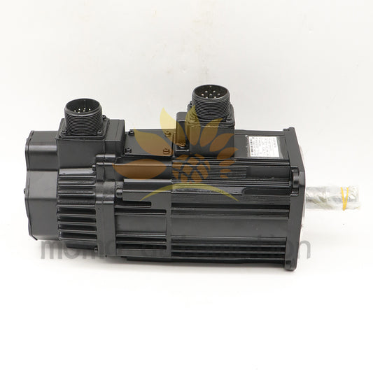 1PCS YASKAWA SERVO MOTOR SGMSS-15A2A-YR11 SGMSS15A2AYR11 #MO