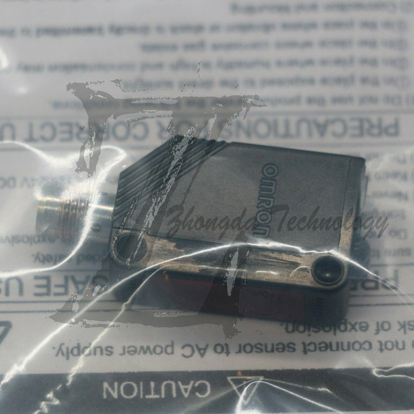 1PC NEW Omron Photoelectric Switch E3Z-LL86 12-24VDC E3ZLL86 - OMRON