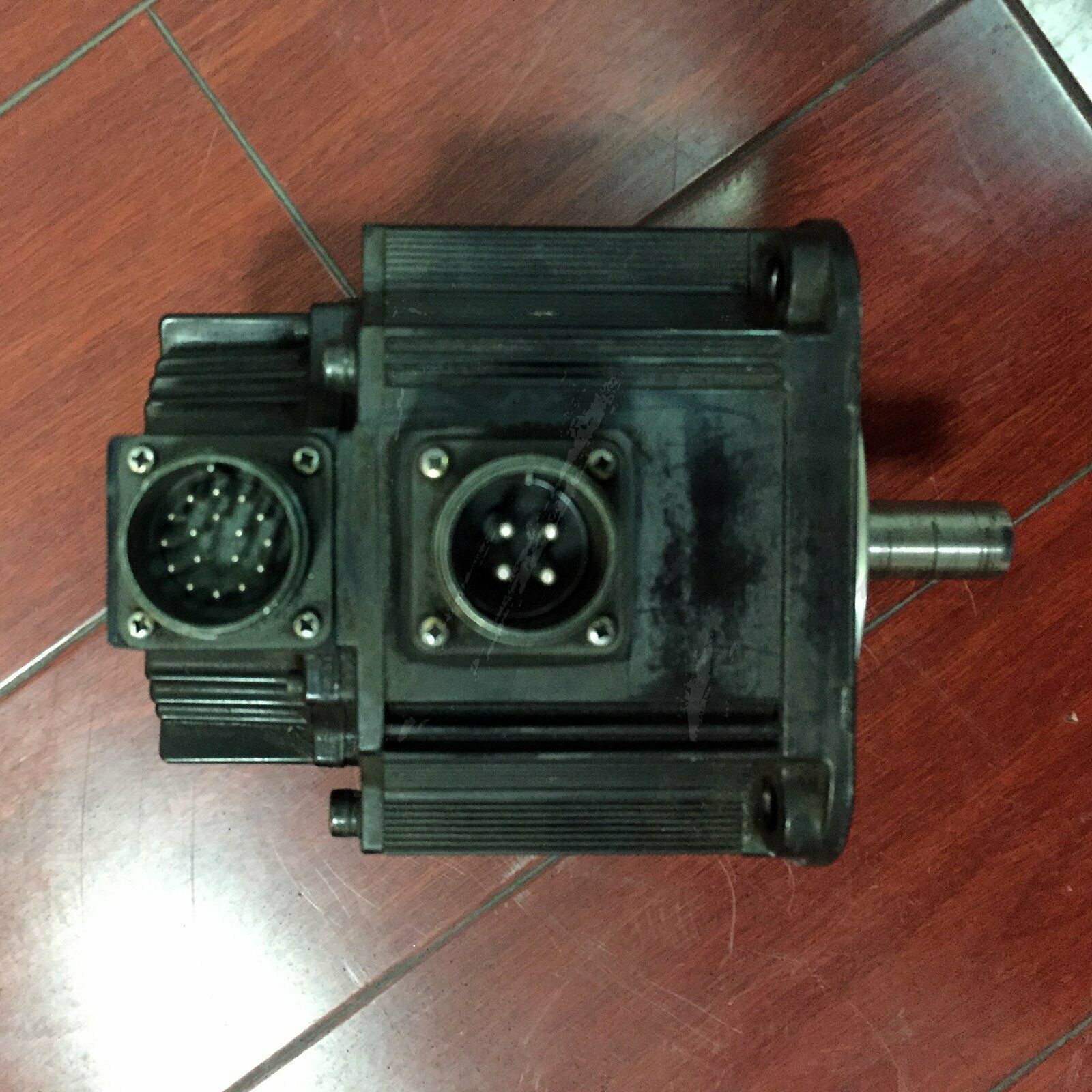 1PC Used Servo Motor FOR Yaskawa SGMG-05A2AB Tested In Good Condition - YASKAWA