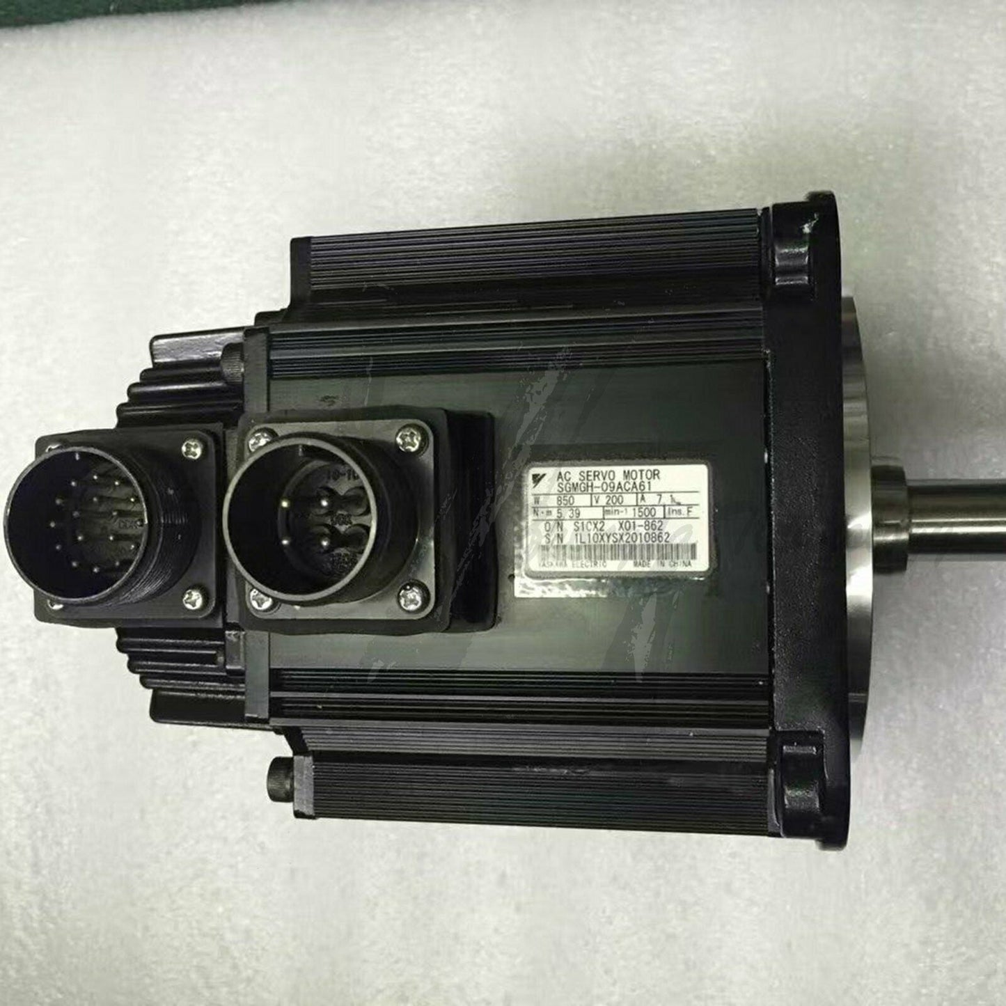 1PC Used Yaskawa SERVO MOTOR SGMGH-09DCA61 Tested In Good Condition - YASKAWA