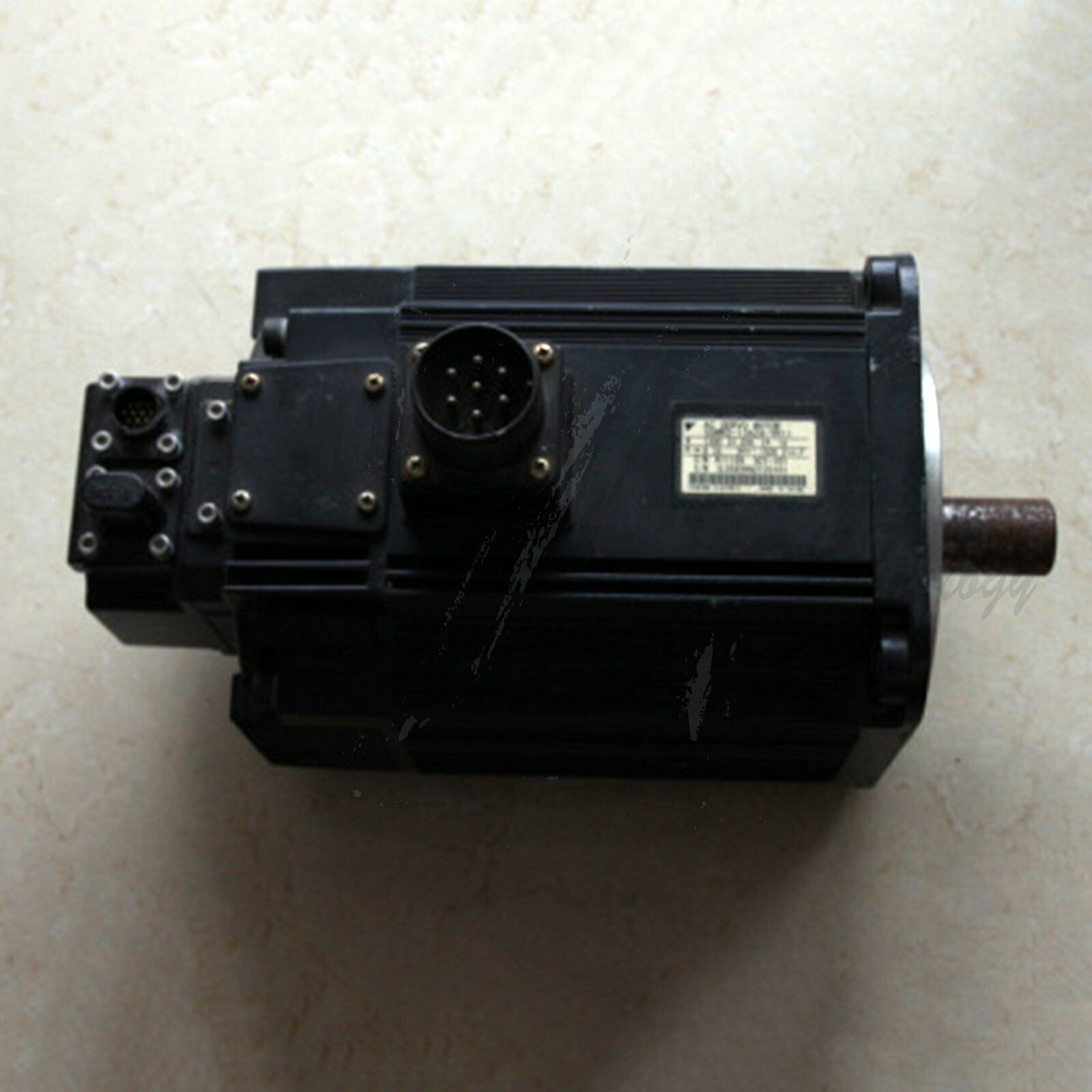 1PC Used Yaskawa SGMRS-13A2A-YR11 Servo Motor Tested In Good Condition - YASKAWA