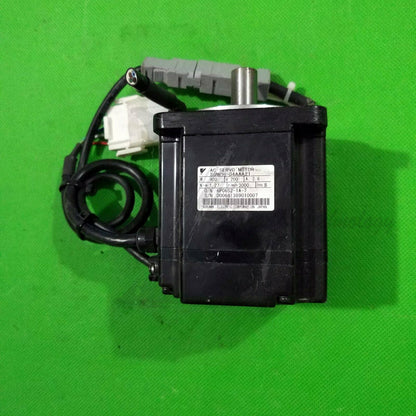 1PC Used Yaskawa Servo Motor SGMPH-04AAA21 Tested In Good Condition - YASKAWA