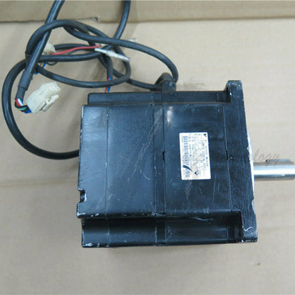 1PC Used Yaskawa Servo Motor SGMPH-08A1A-YR11 Tested In Good Condition - YASKAWA