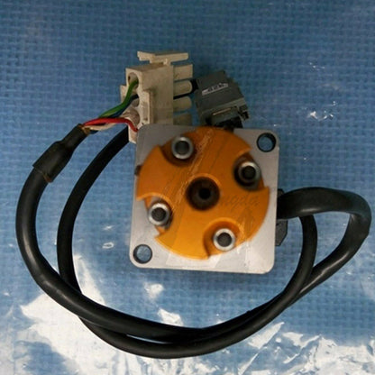 1PC Used Yaskawa servo motor SGMAH-01BBAB1 Tested In Good Condition - YASKAWA