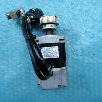 1PC Used Yaskawa servo motor SGML-02AF14 Tested In Good Condition - YASKAWA