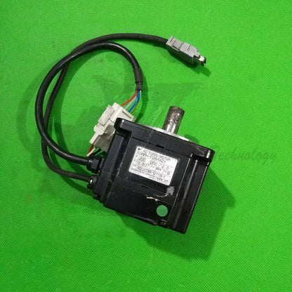 1PC Used Yaskawa servo motor SGMPH-02AAA21 Tested In Good Condition - YASKAWA