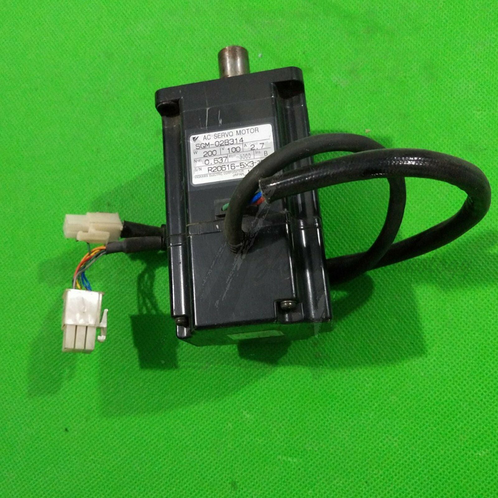 1PC Used Yasukawa servo motor SGM-02B314 Tested In Good Condition - YASKAWA