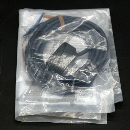 1PCS NEW Omron E3Z-D62 Photoelectric Switch E3ZD62 - OMRON
