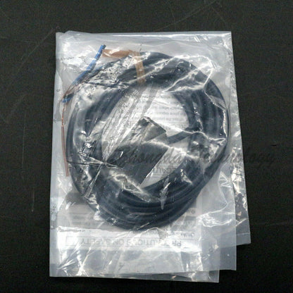 1PCS NEW Omron E3Z-D62 Photoelectric Switch E3ZD62 - OMRON
