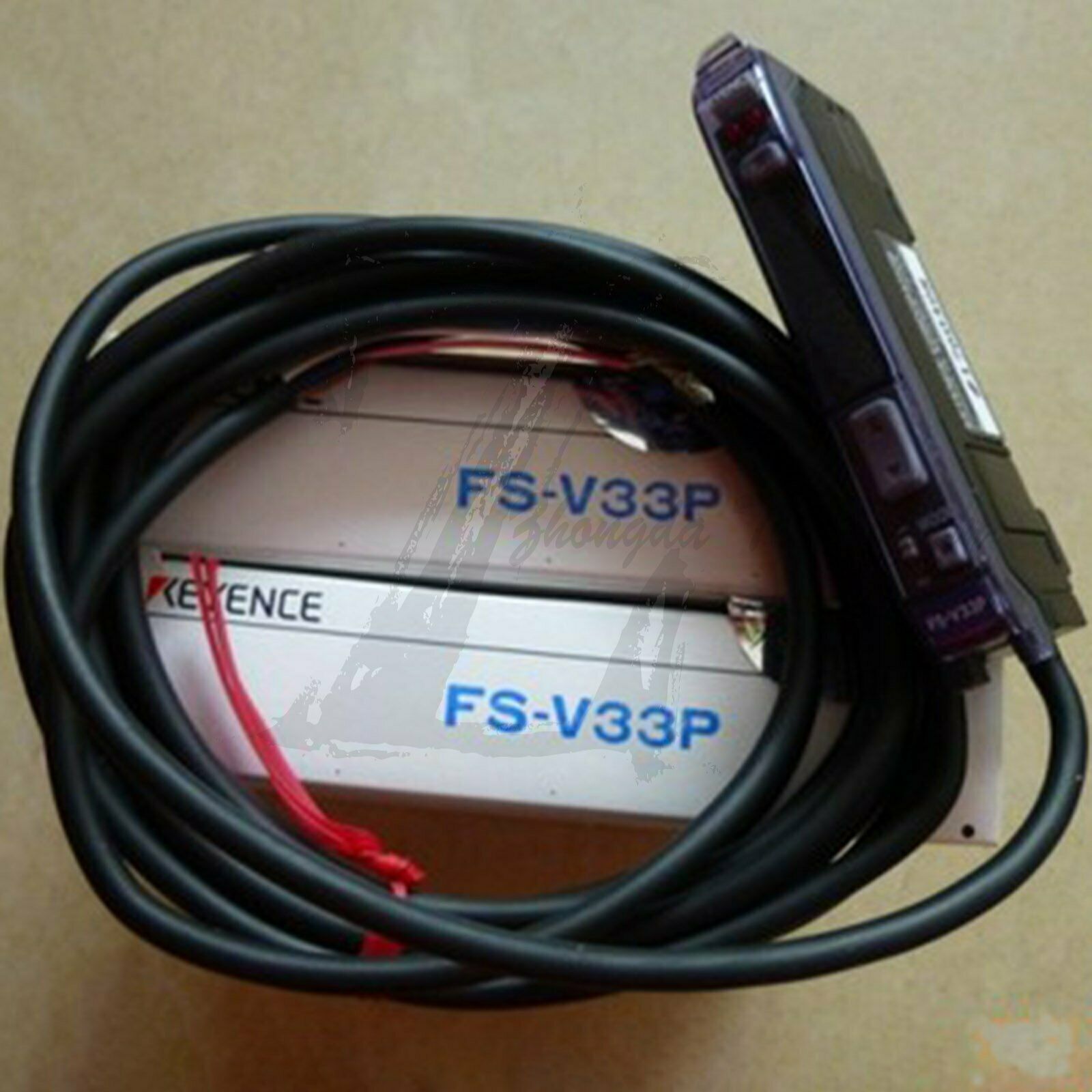 1PCS New Keyence fiber amplifier FS-V33P - KEYENCE