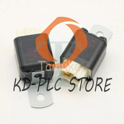 1PCS DENSO 056700-8170 24VDC Automotive Relay 4pins [8]