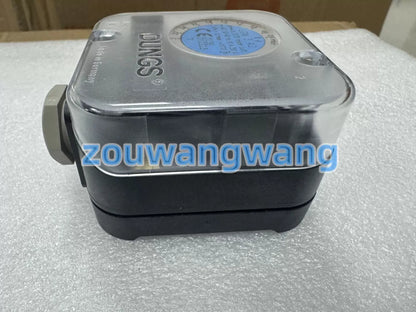 1PCS For DUNGS LGW3A2 The gas pressure switch Fast Ship #Z #C [5]
