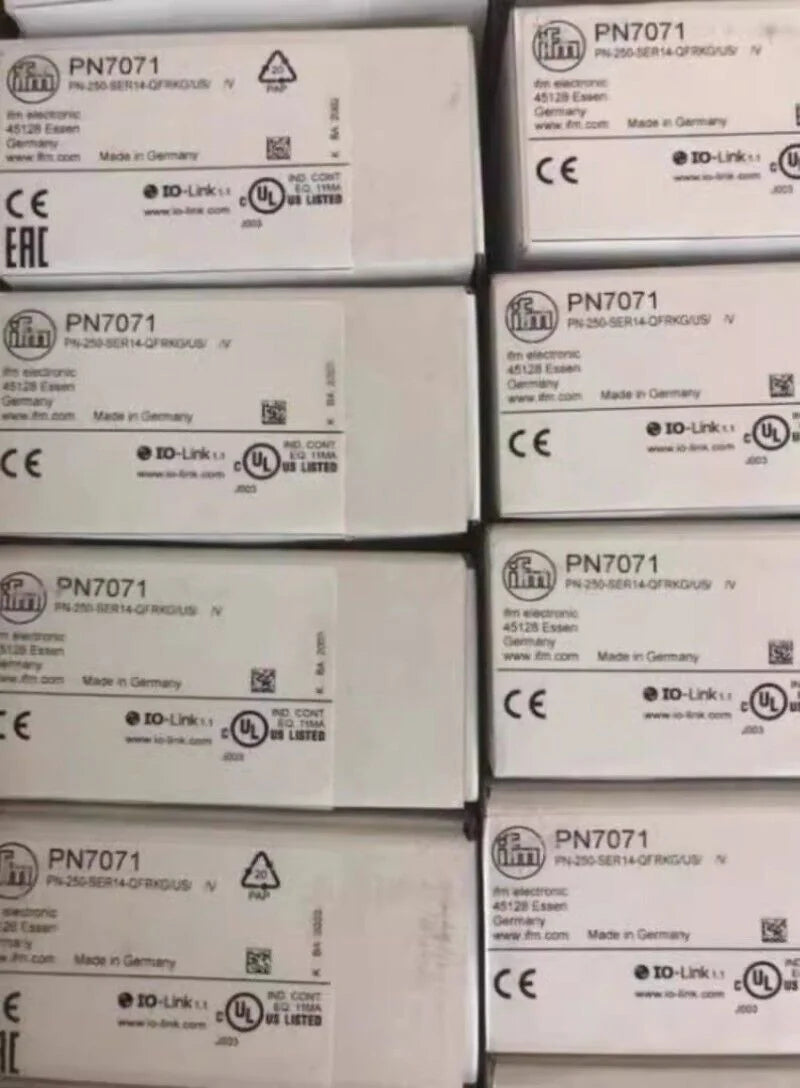 1PCS IFM PN7071 Pressure Sensor - IFM [1]