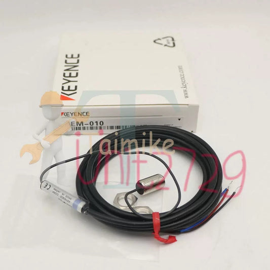 1PCS KEYENCE EM-010 Proximity Sensor [1]