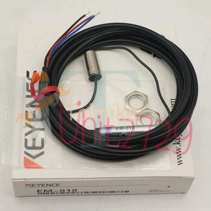 1PCS KEYENCE EM-010 Proximity Sensor [2]