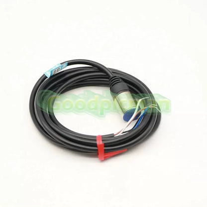 1PCS KEYENCE EZ-18M proximity sensor [5]