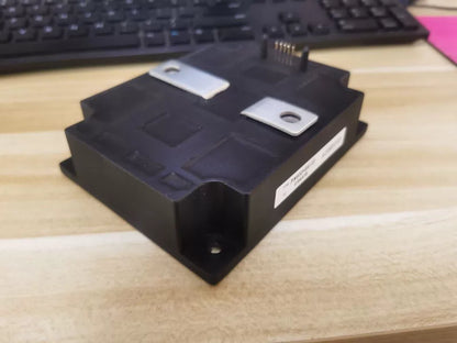 1PCS Mitsubishi Module PM600HSA120 Free Shipping [2]