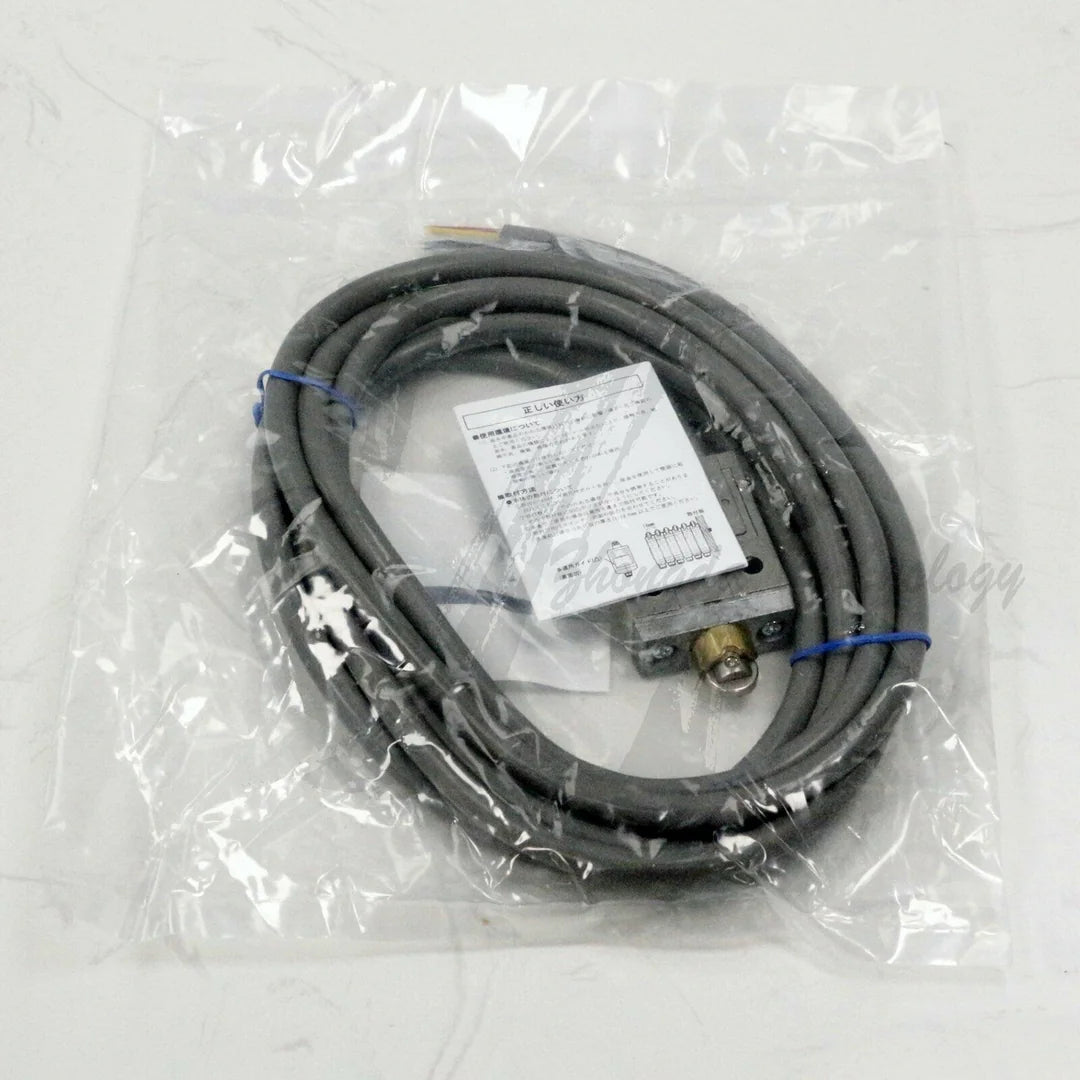 1PCS New In Box Omron Enclosed Switch D4C-1602 D4C1602 - Omron [3]