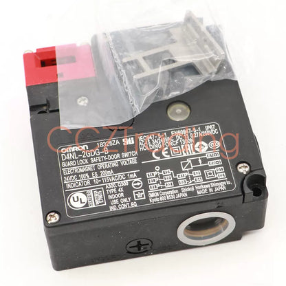 1PCS OMRON D4NL-2GDG-B Locking Safety Door Switch #CC [4]