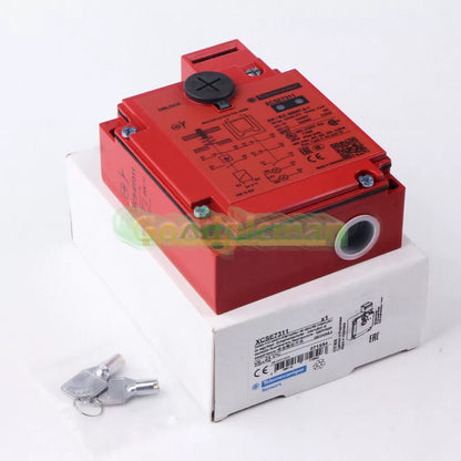 1PCS Safety Interlock XCSE7311 XCS-E7311 [1]