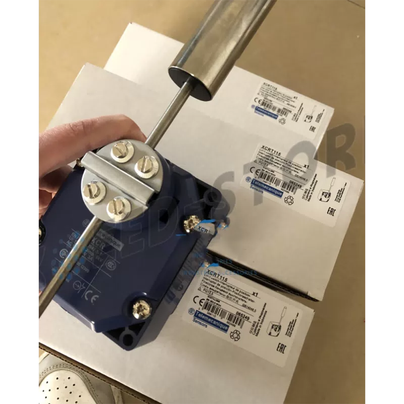 1PCS Telemecanique XCRT115 Limit Switch [1]
