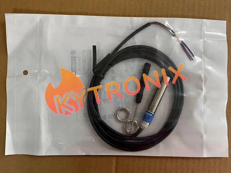 1PCS proximity switch XT112S1PAL2 [3]