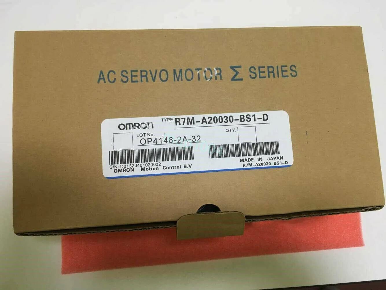 1PC OMRON R7M-A20030-BS1-D Servo Motor - High Performance - OMRON [1]