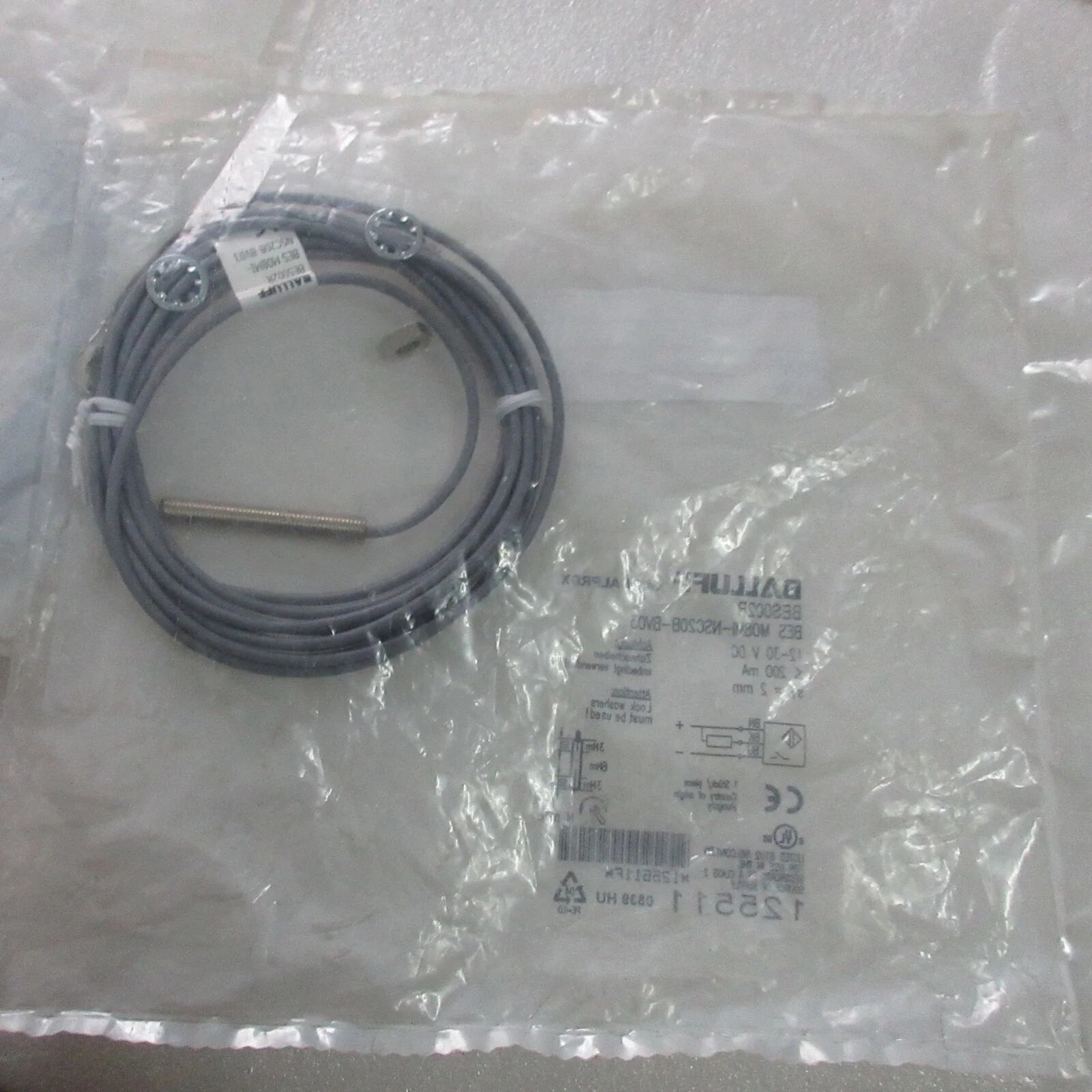 1PC Proximity sensor SPOT STOCK - BALLUFF [2]