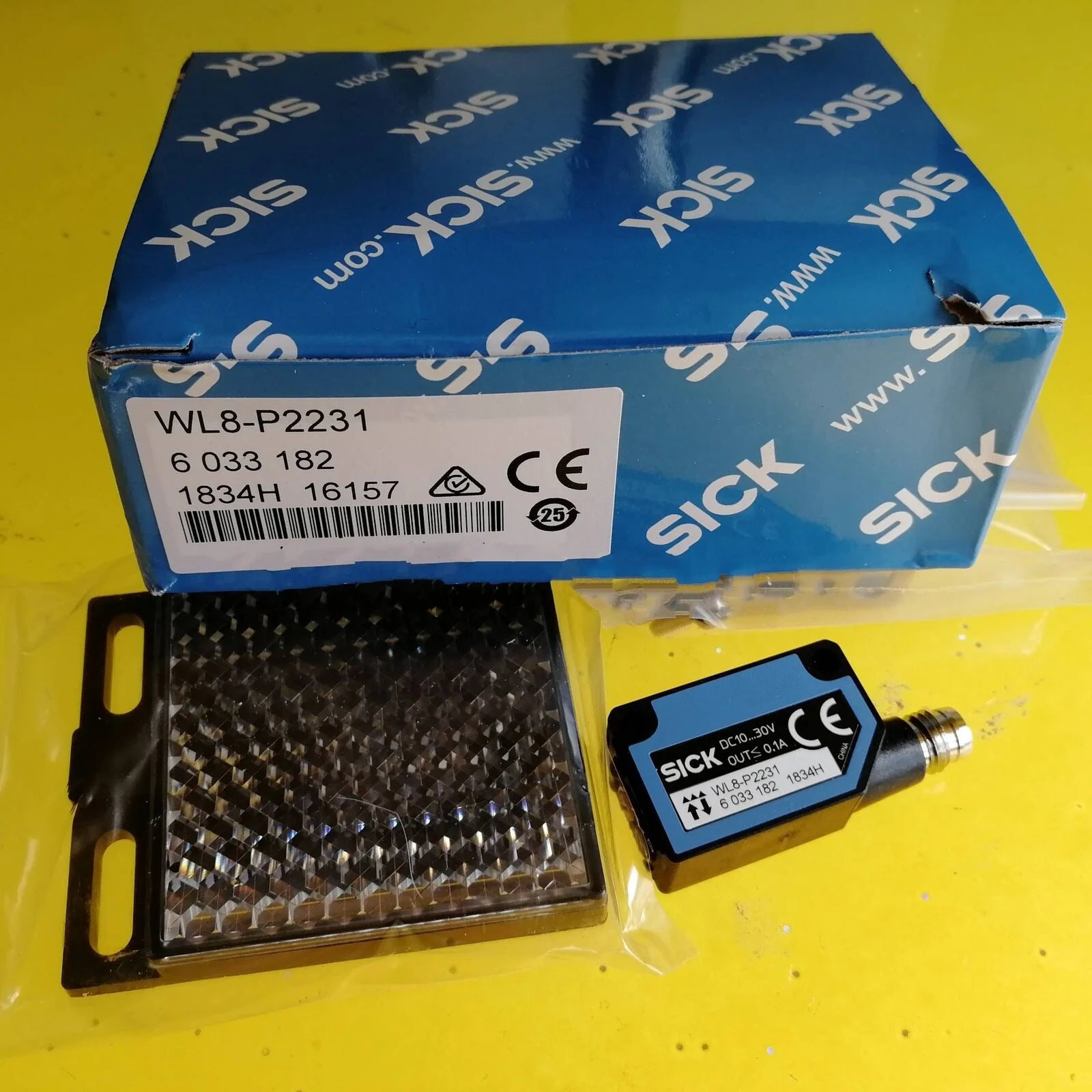 1PC SICK WL8-P2231 Photoelectric Switch Sensor - SICK [2]