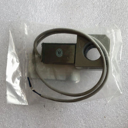 1PC SMC 3C-IS10E-40F04 pneumatic sensor - SMC [1]