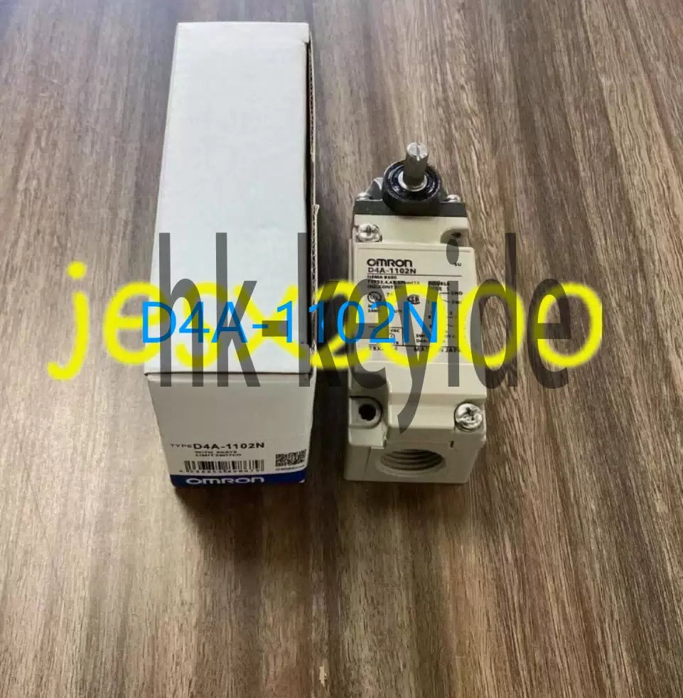 1Pcs D4A-1102N sensor qqb [2]