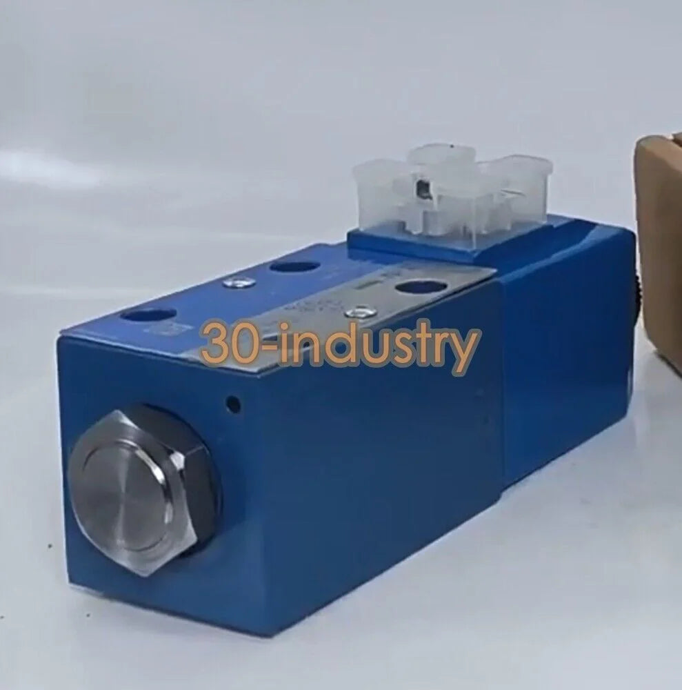1Pcs New For VICKERS DG4V-3-8BL-VM-U-H7-61 solenoid valve DG4V 3 8BL VM U H7 61 - KOEED [1]