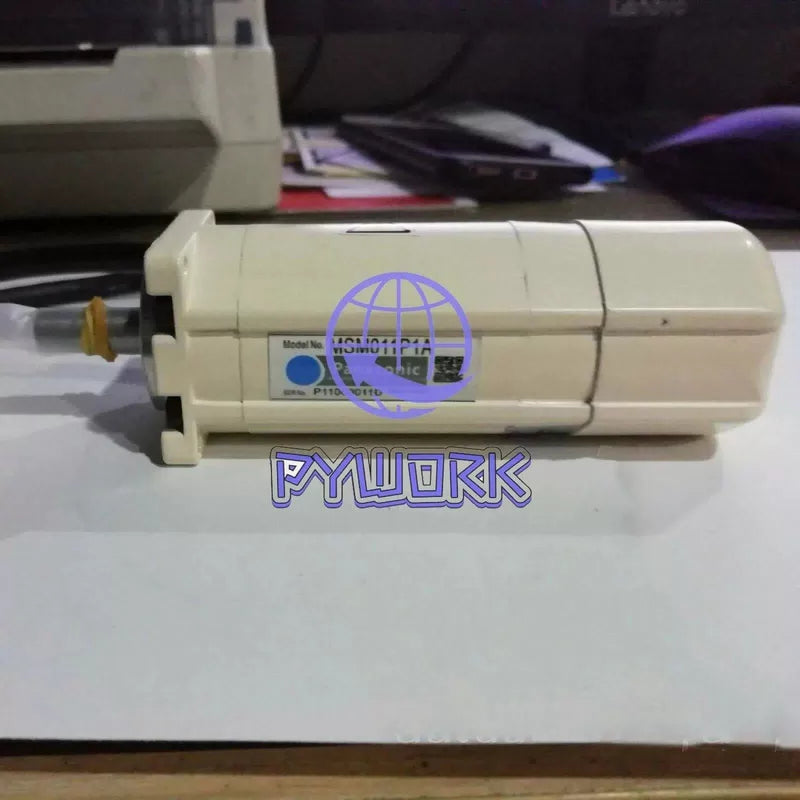 1Pcs PANASONIC SERVO MOTOR MSM011P1A [1]