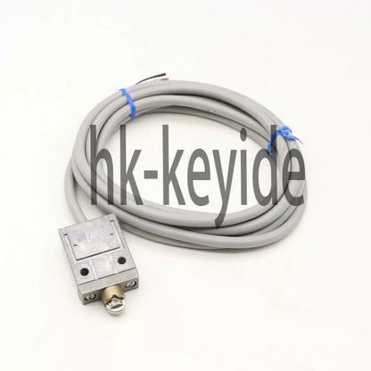 1Pcs azbil 914CE2-3 travel switch [2]