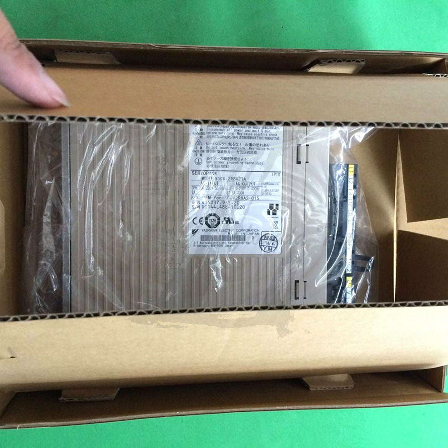 1pc new Yaskawa SGDV-2R8A21A S5 Amp 0.4KW 200V Servo Drive - YASKAWA