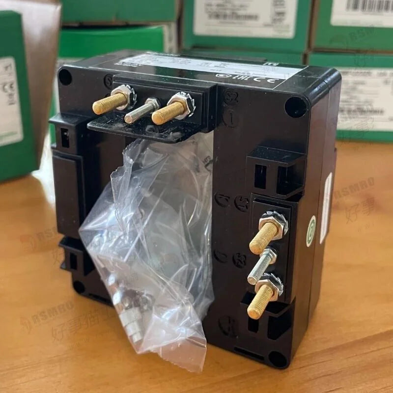 1pc Schneider Electric METSECT5DB200 2000/5 38x127mm SHIP - SCHNEIDER ELECTRIC [1]