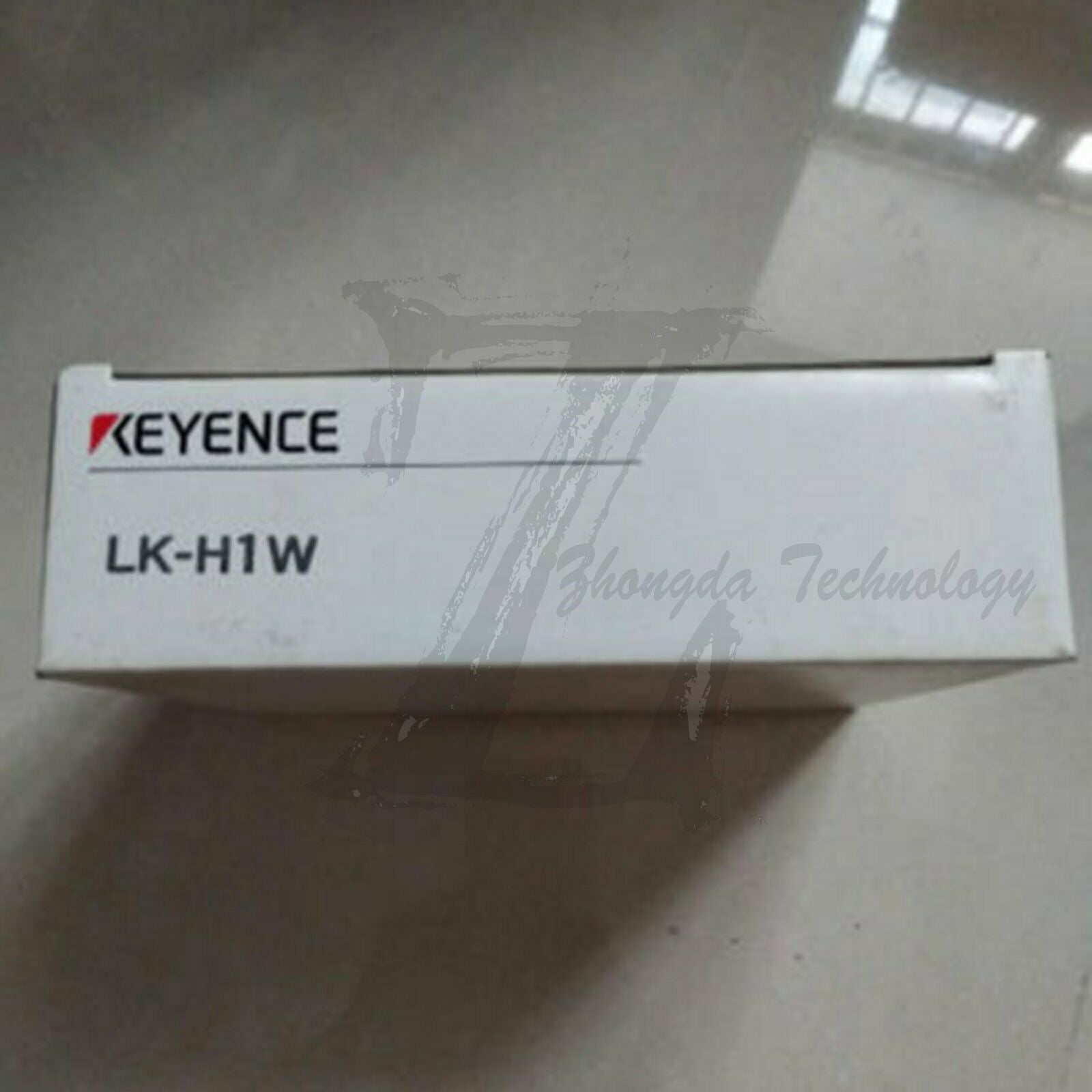1pcs NEW KEYENCE Digital Optical Fiber Amplifier LK-H1W - KEYENCE