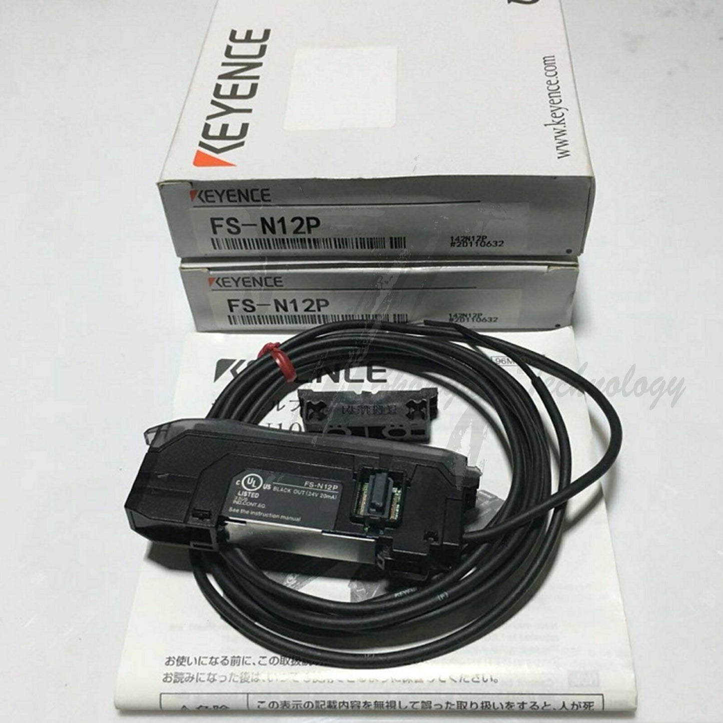 1pcs NEW KEYENCE FS-N12P Fiber Optic Sensor - KEYENCE