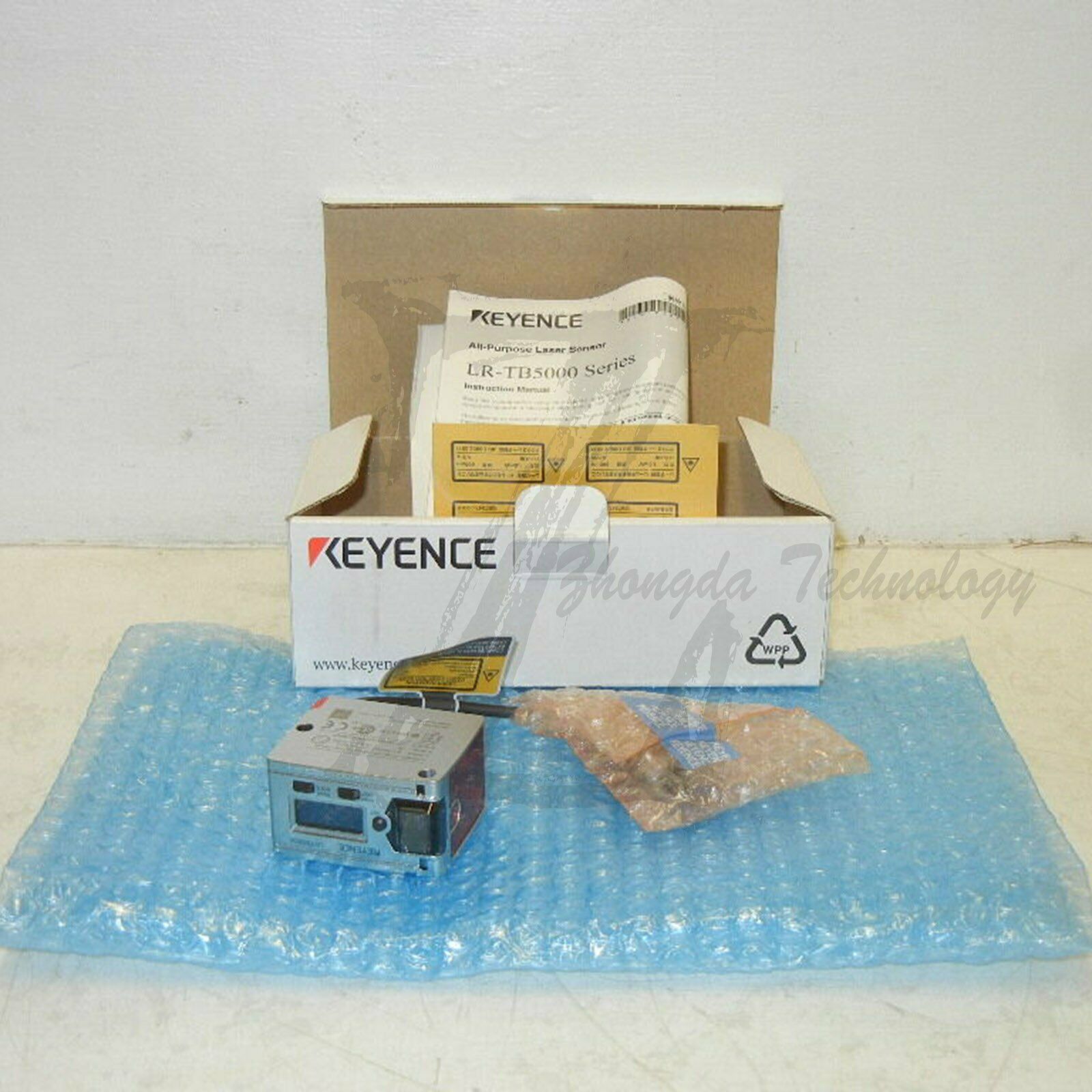1pcs NEW KEYENCE LR-TB5000C laser sensor - KEYENCE