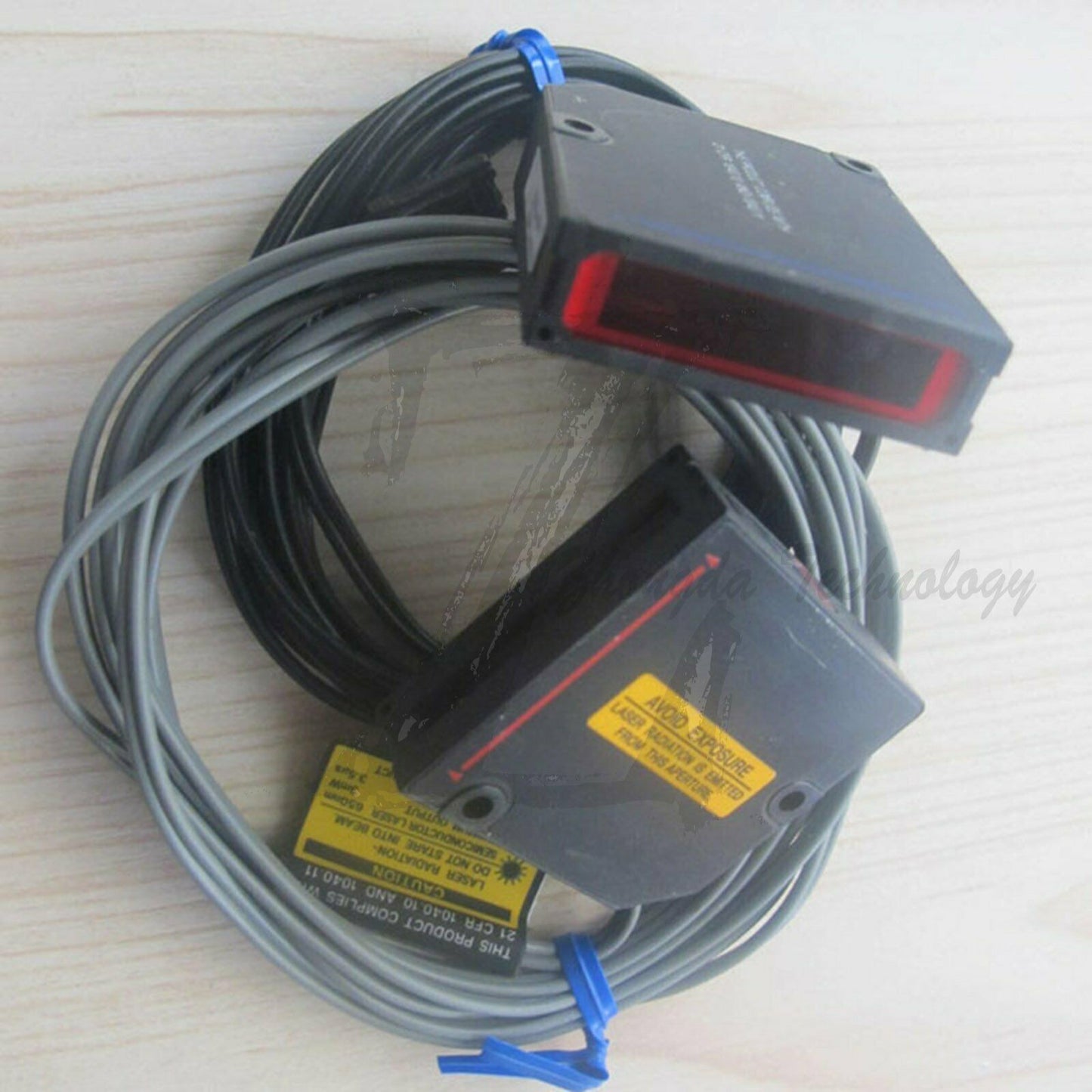 1pcs NEW KEYENCE LV-H300 laser sensor - KEYENCE