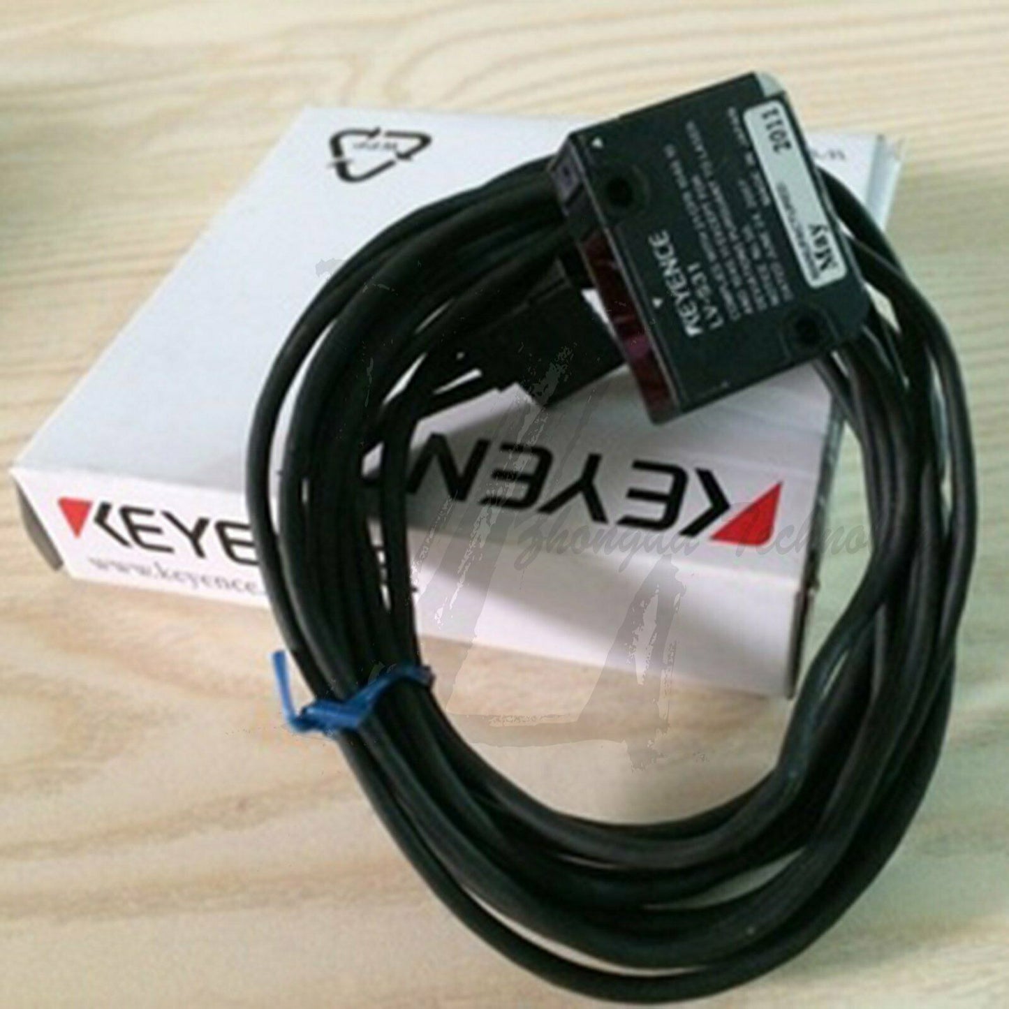 1pcs NEW KEYENCE LV-S31 laser sensor - KEYENCE