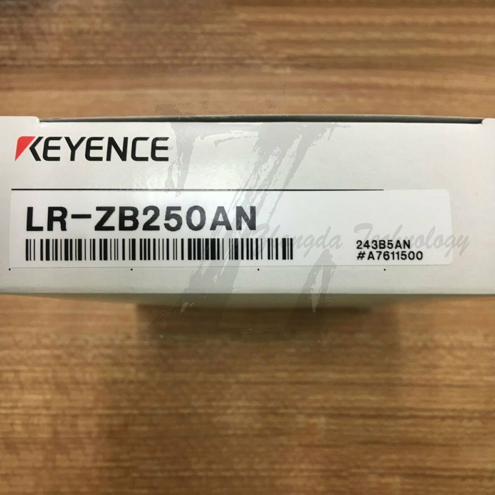 1pcs NEW Keyence LR-ZB250AN Fiber Optic Sensor - KEYENCE