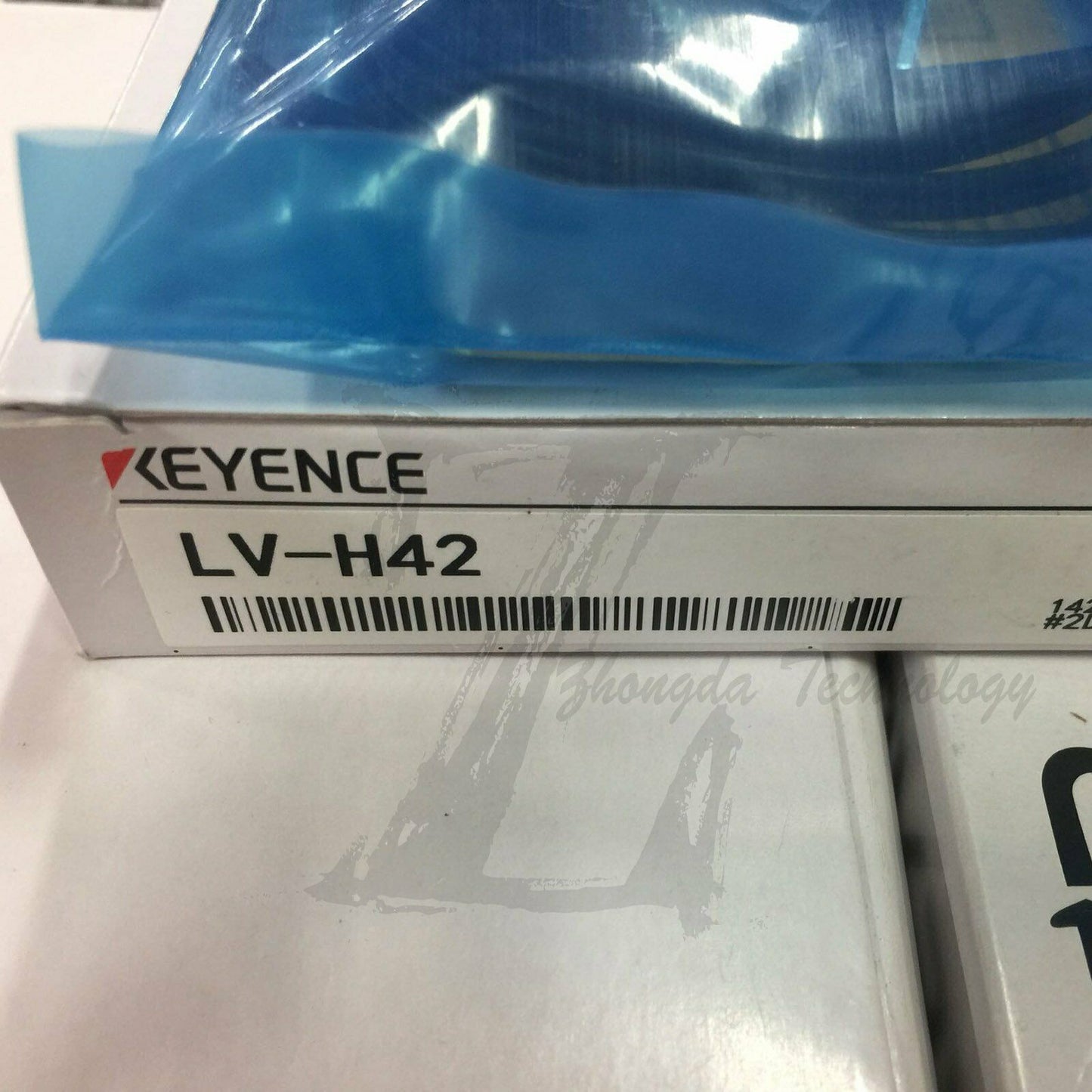 1pcs NEW Keyence LV-H42 Fiber Optic Sensor - KEYENCE