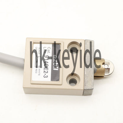 1Pcs azbil 914CE2-3 travel switch