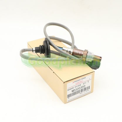 FOR MD320350 Mitsubishi Van four-wheel drive PD6W front oxygen sensor 1PCS